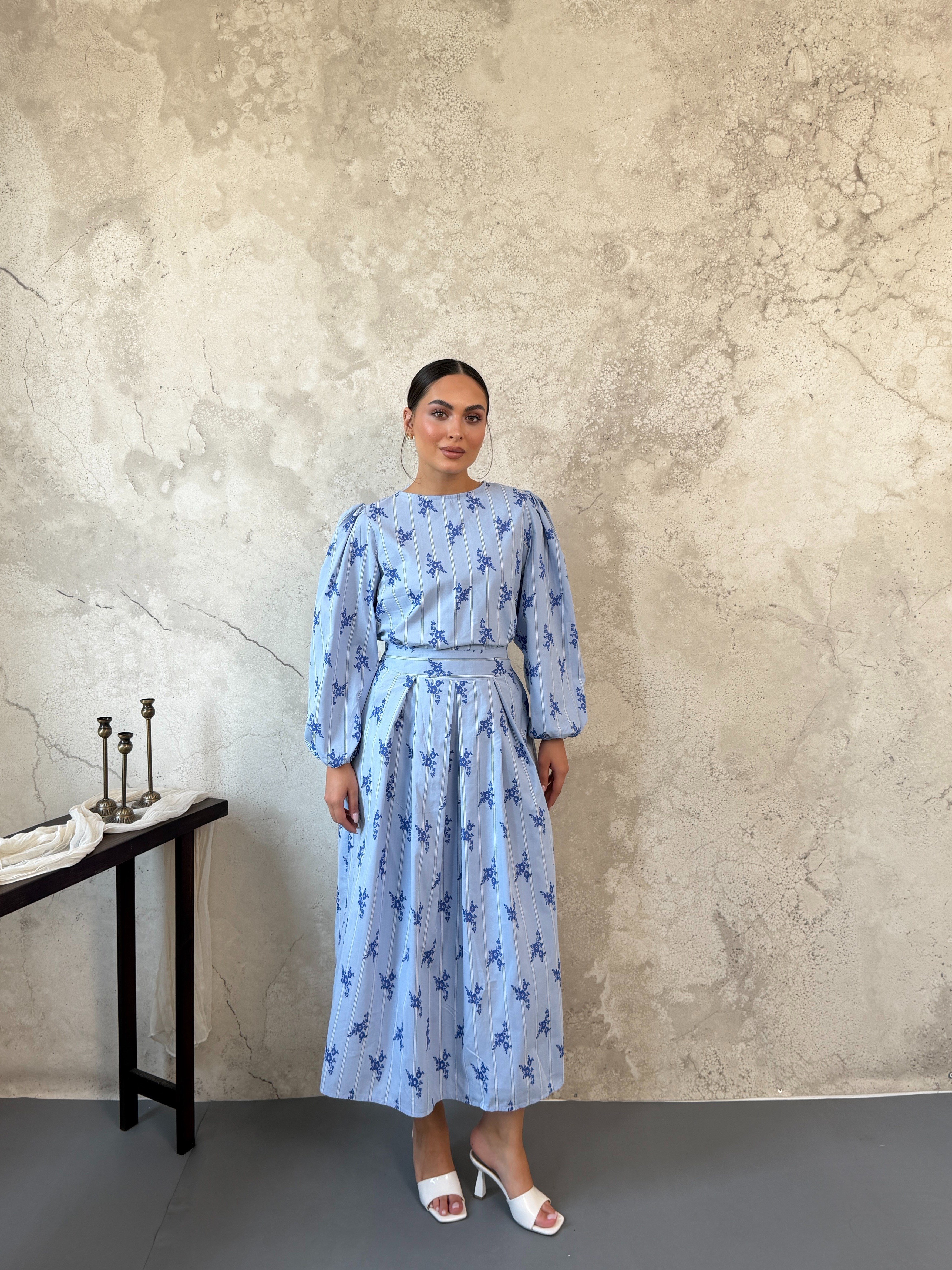 Mavi Çizgili Çiçekli Bluz Etek Takım