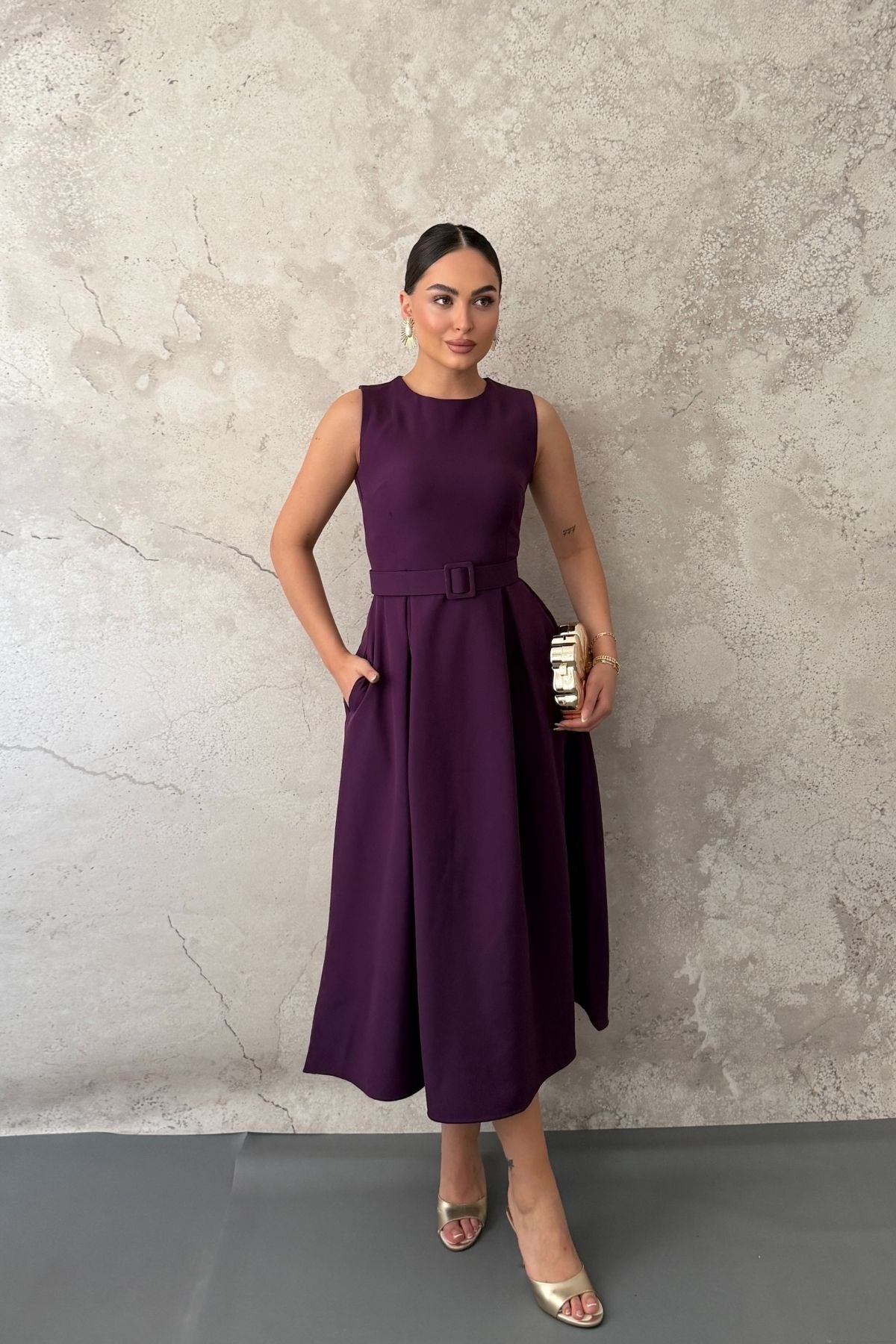 Mürdüm Halter Yaka Kloş Elbise