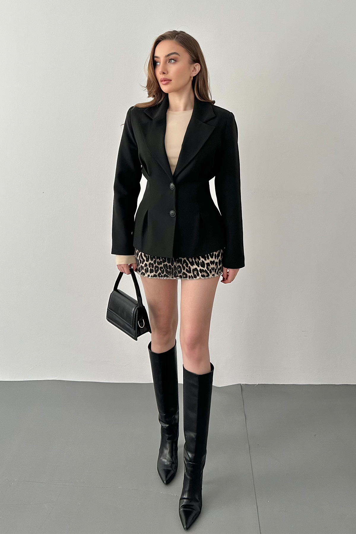 Siyah 2 Düğmeli Pileli Ceket