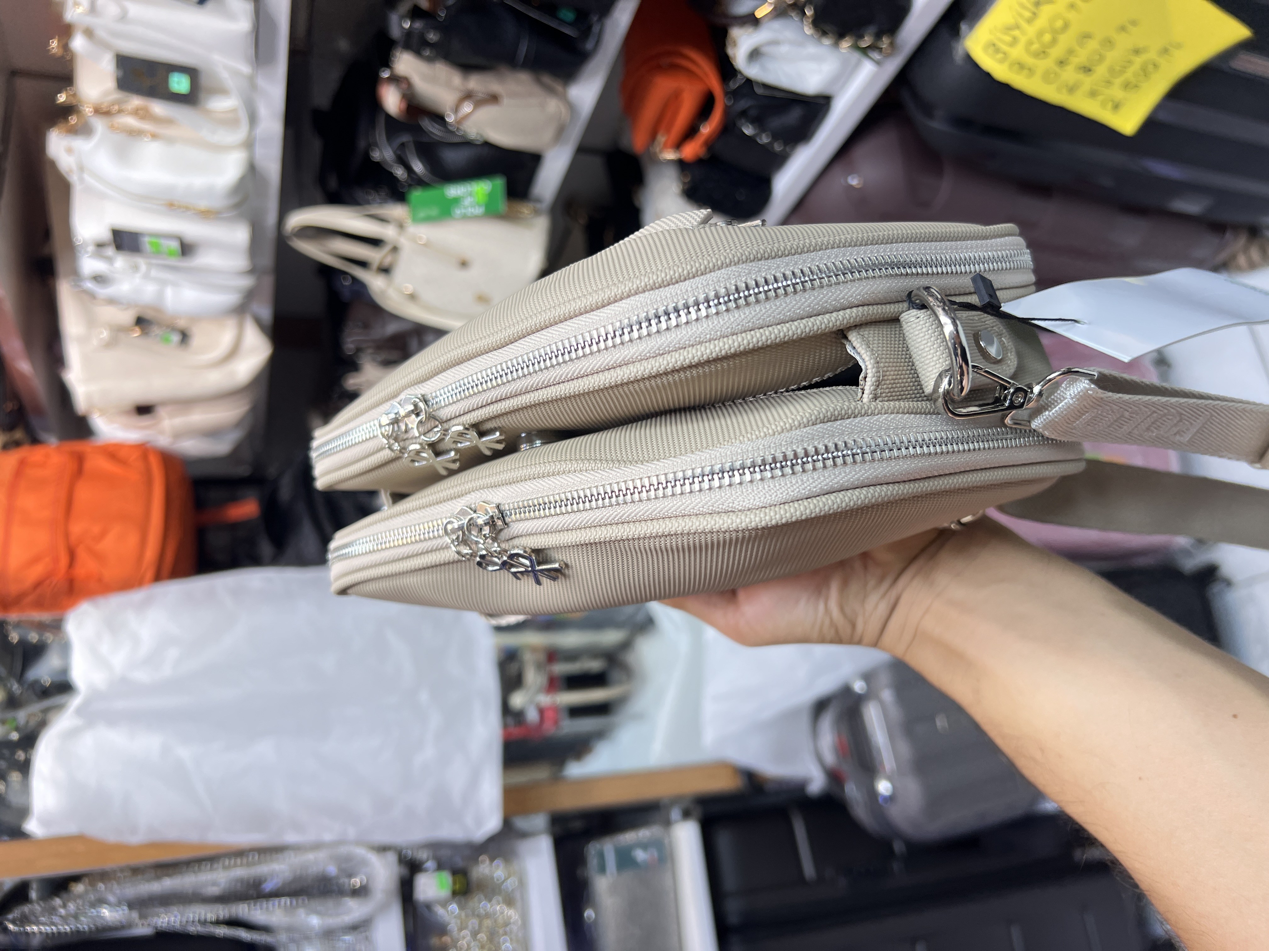  Kadın postacı çanta  25cm17 çok gözlü  İm Polo