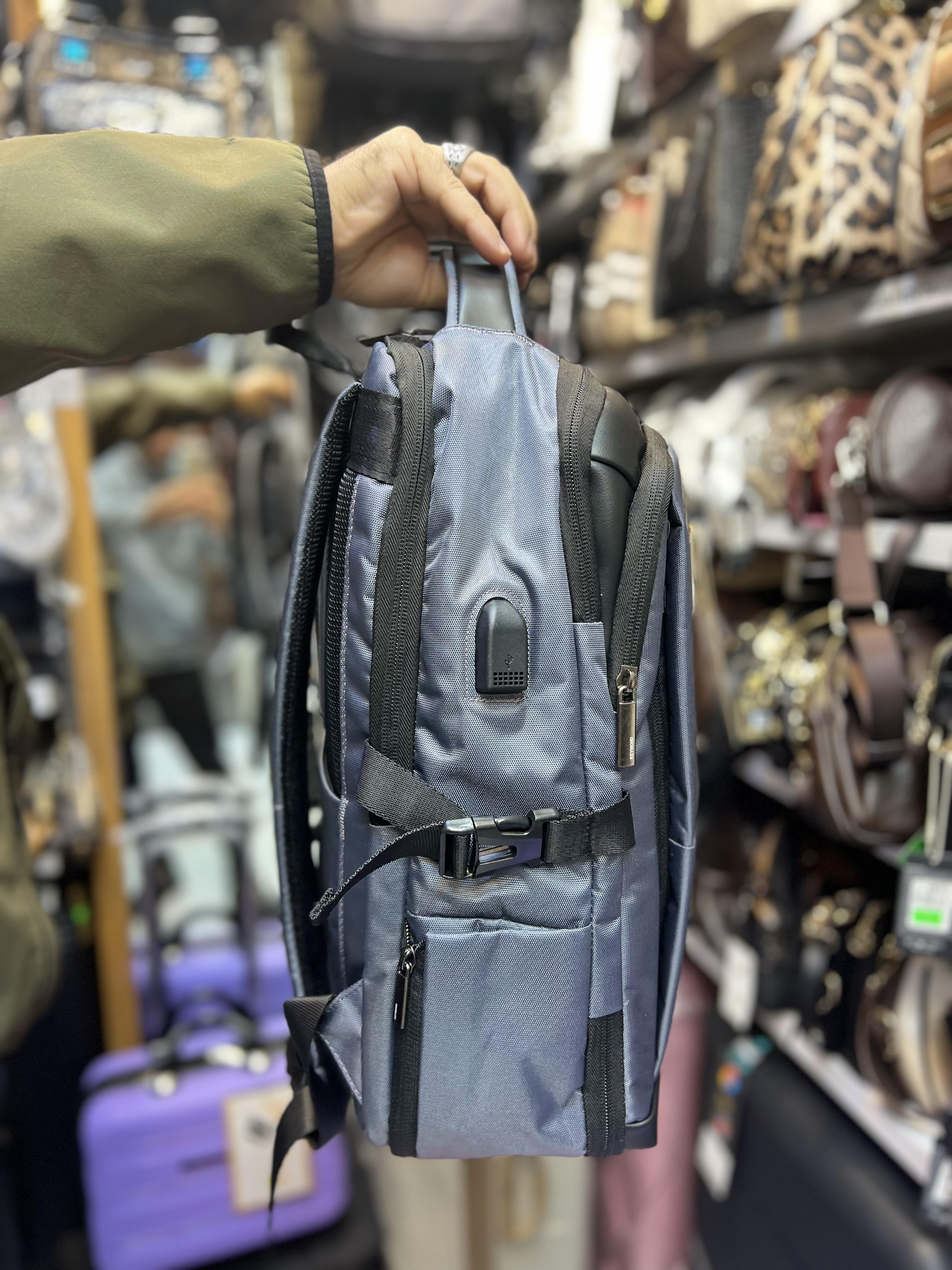  REYMOND Model 1981 Seyahat Sırt Çantası  uçak koltuk altı ebat 40cm30cm15