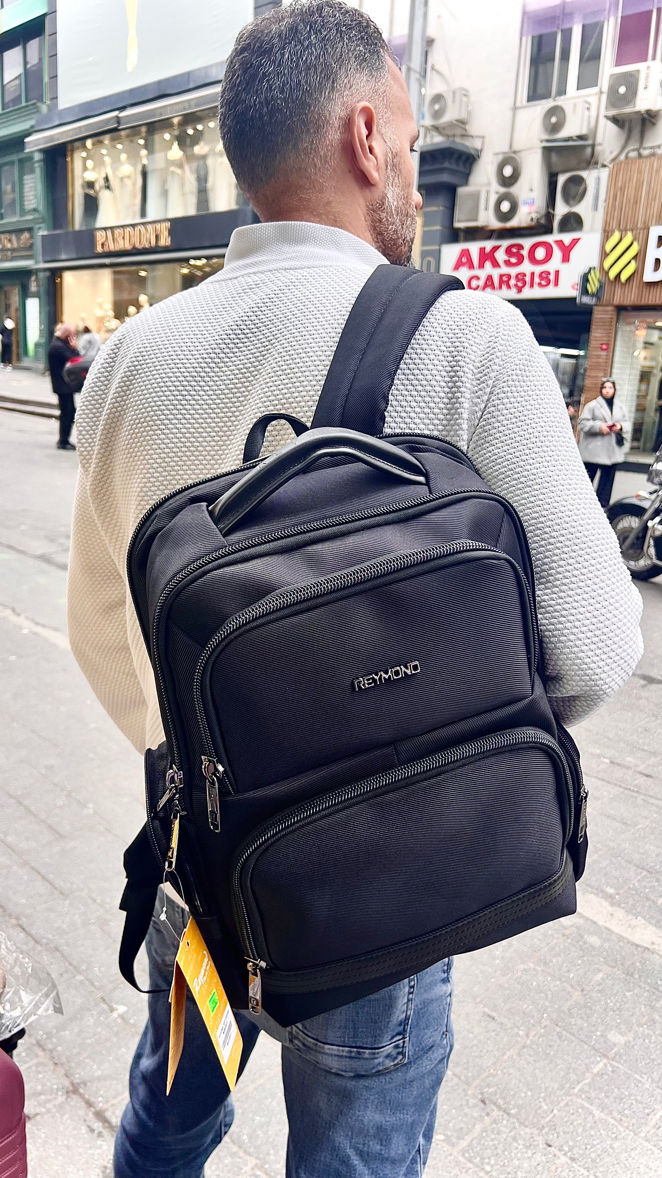  REYMOND Siyah Model 2011 Seyahat ve laptop  Sırt Çantası  uçak koltuk altı ebat 44cm32cm18