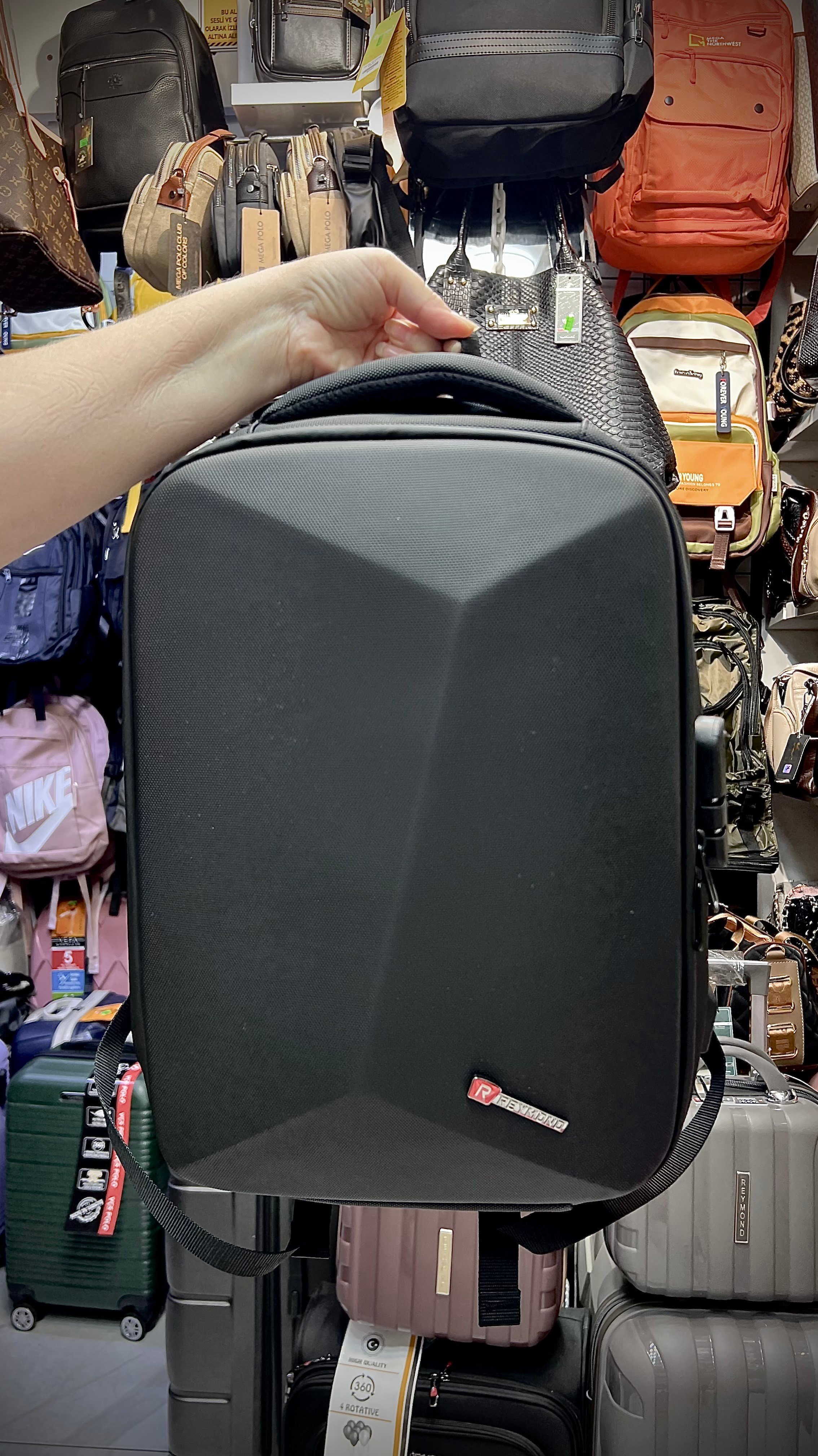 Laptop bilgisayar  sert kabuk laptop çantası ebat 42cm28 a kalite bilgisayar çantası korunaklı 