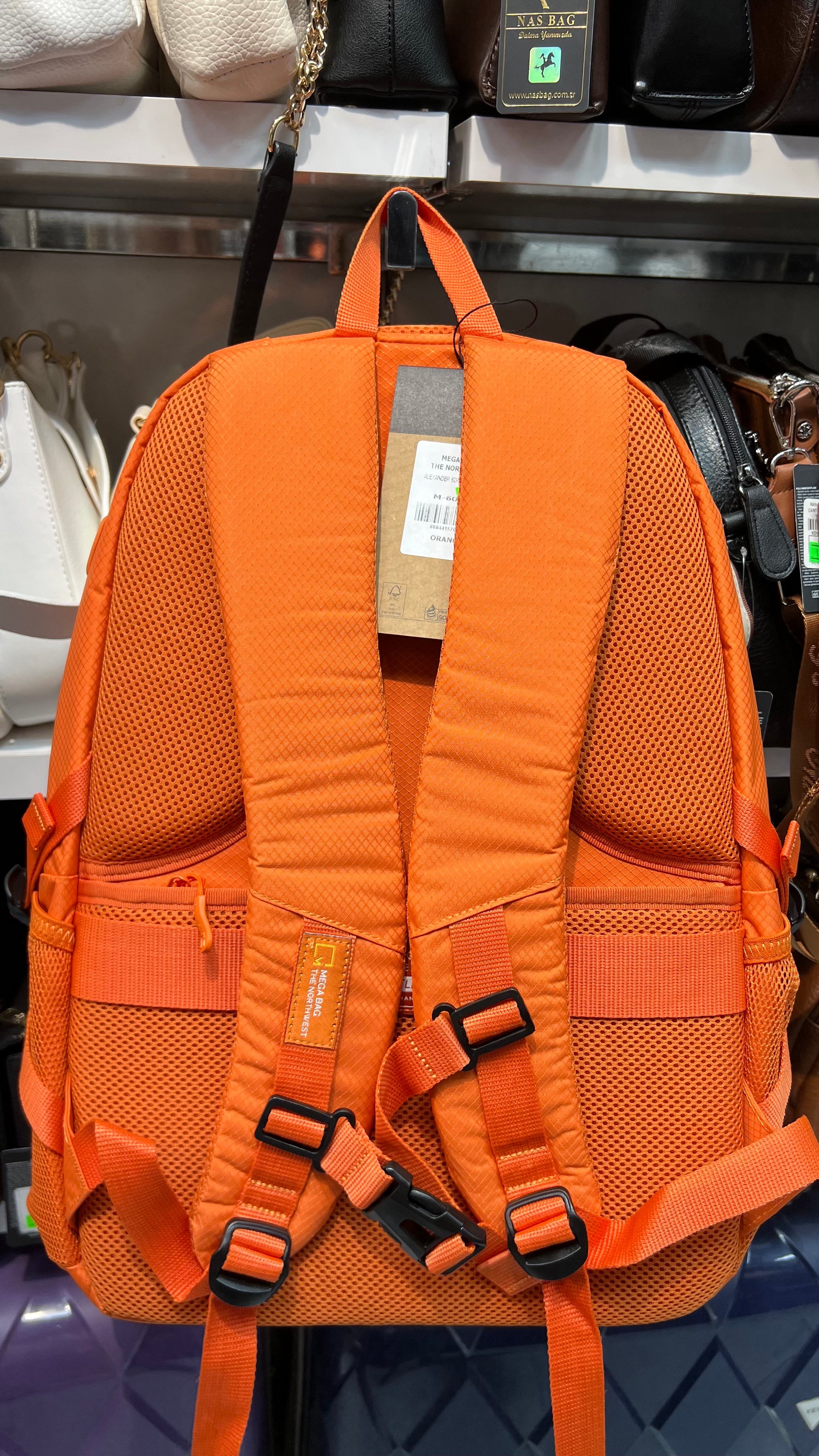 M-6017 mega Bags unisex bilgisayar gözlü ortopedik sırt çantası  48cm38