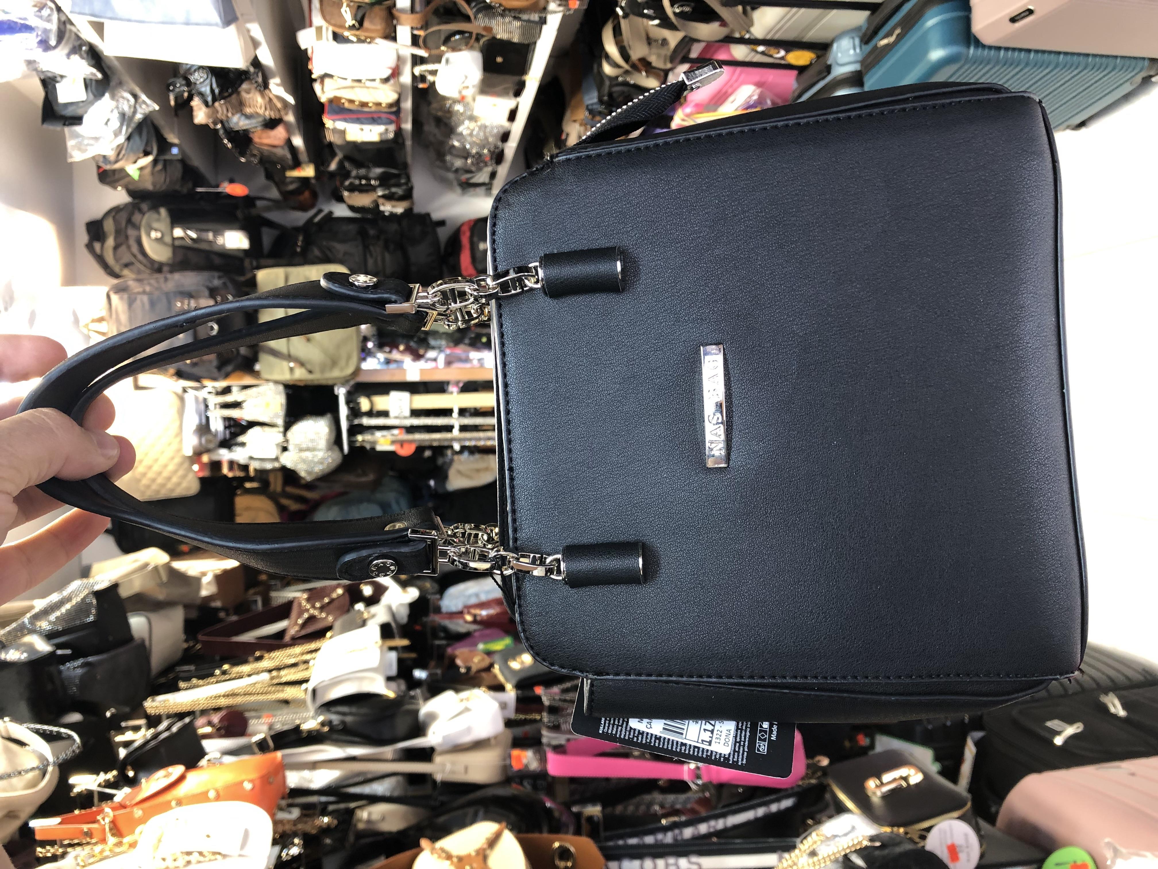 gümüş aksesuarlıdır Nas Bag Kadın Sade ve Şık El ve Omuz Çantası Siyah Mngo (Ölçüsü:24x21x16