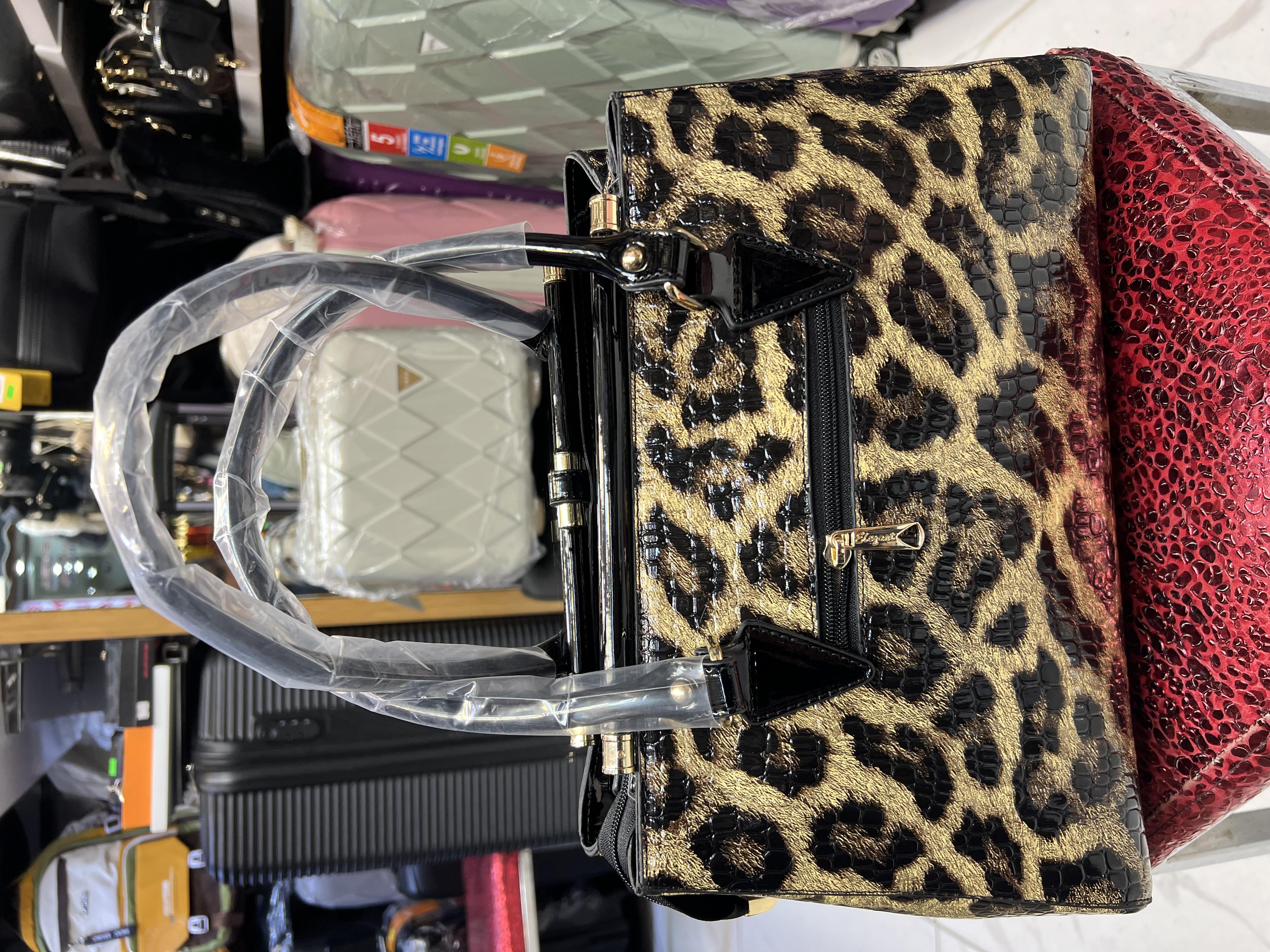 parlak  Leopar büyük boy kadın omuz çantası 853 ebat 35cm25