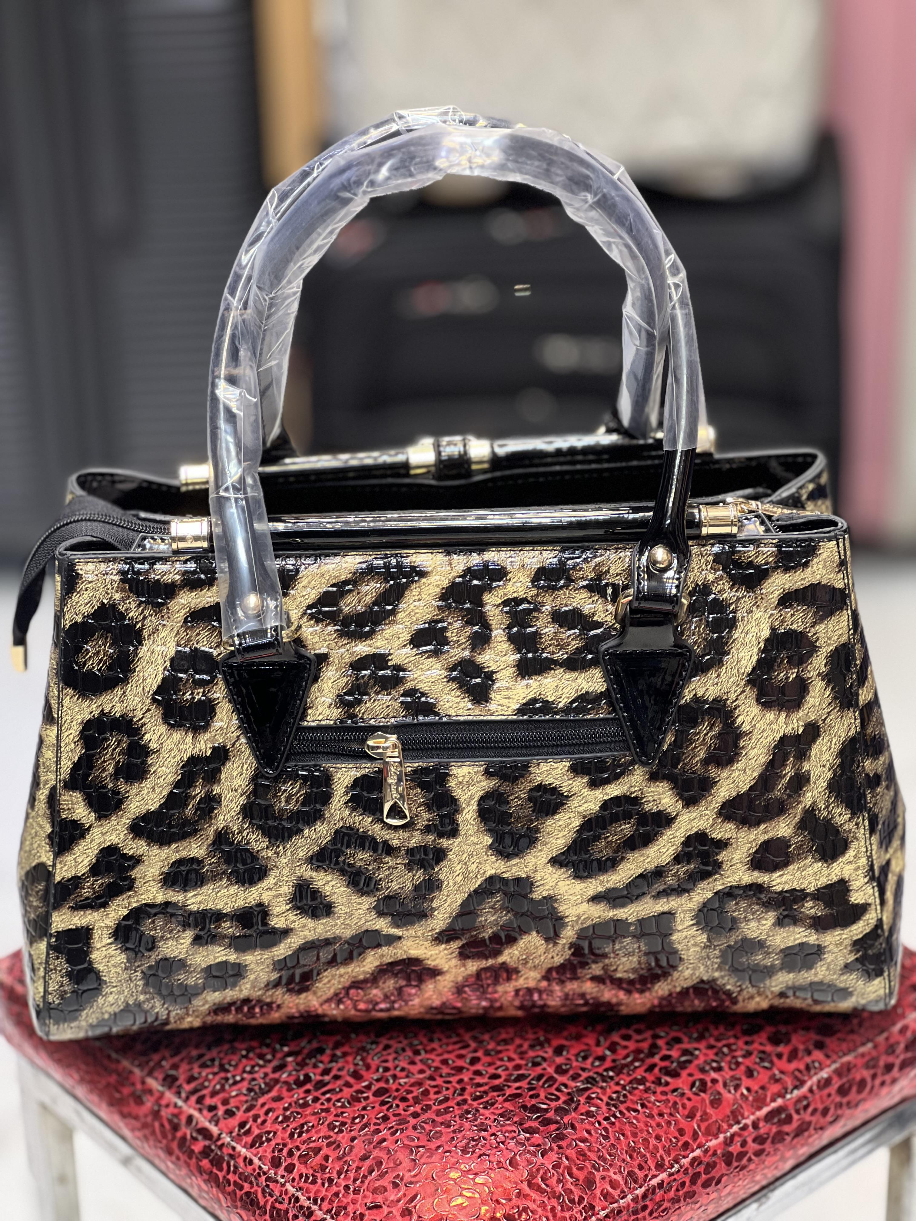 parlak  Leopar büyük boy kadın omuz çantası 853 ebat 35cm25