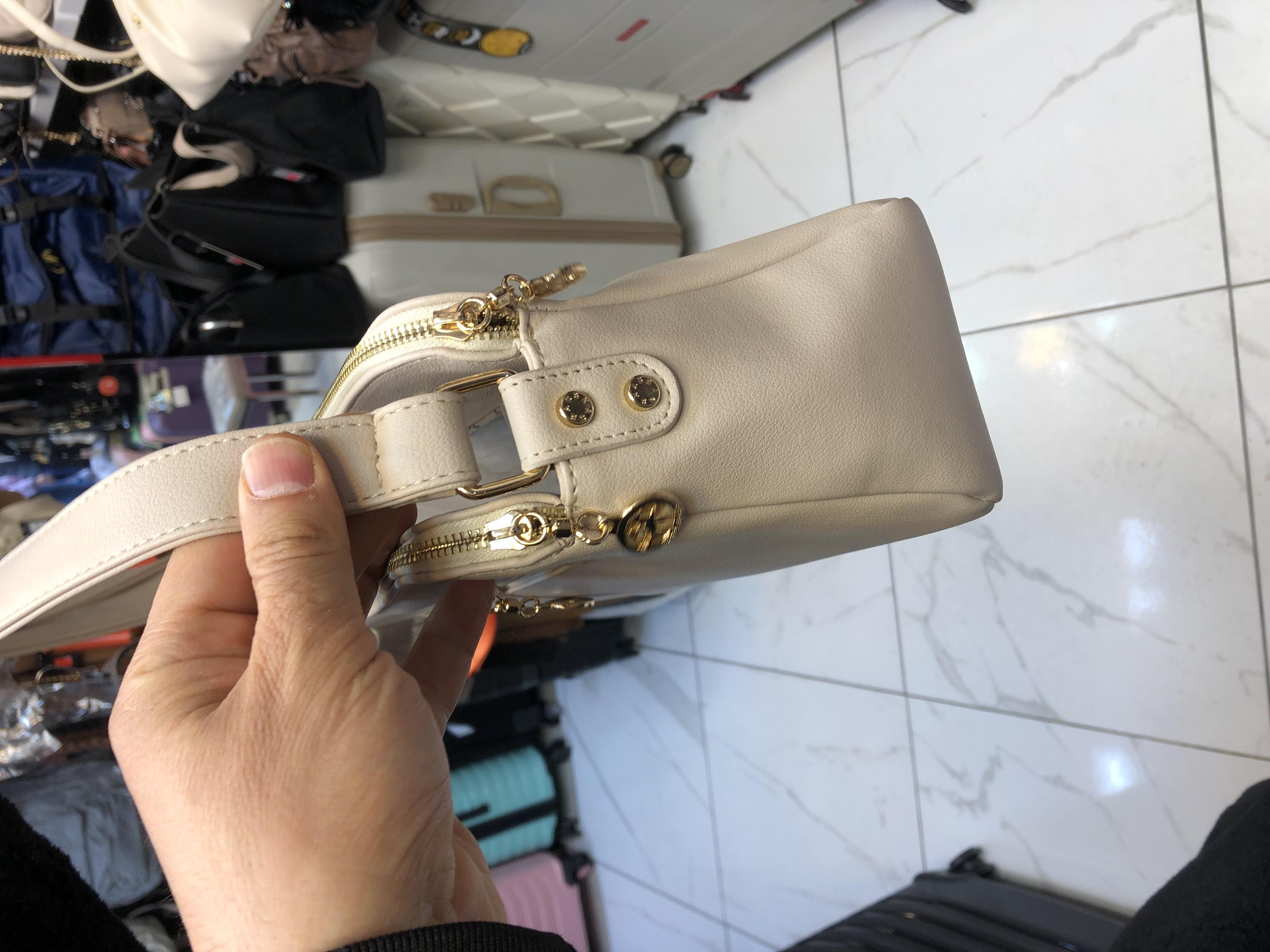 Beyaz Postacı çok gözlü yumuşak deri nas bags ebat 27cm20 