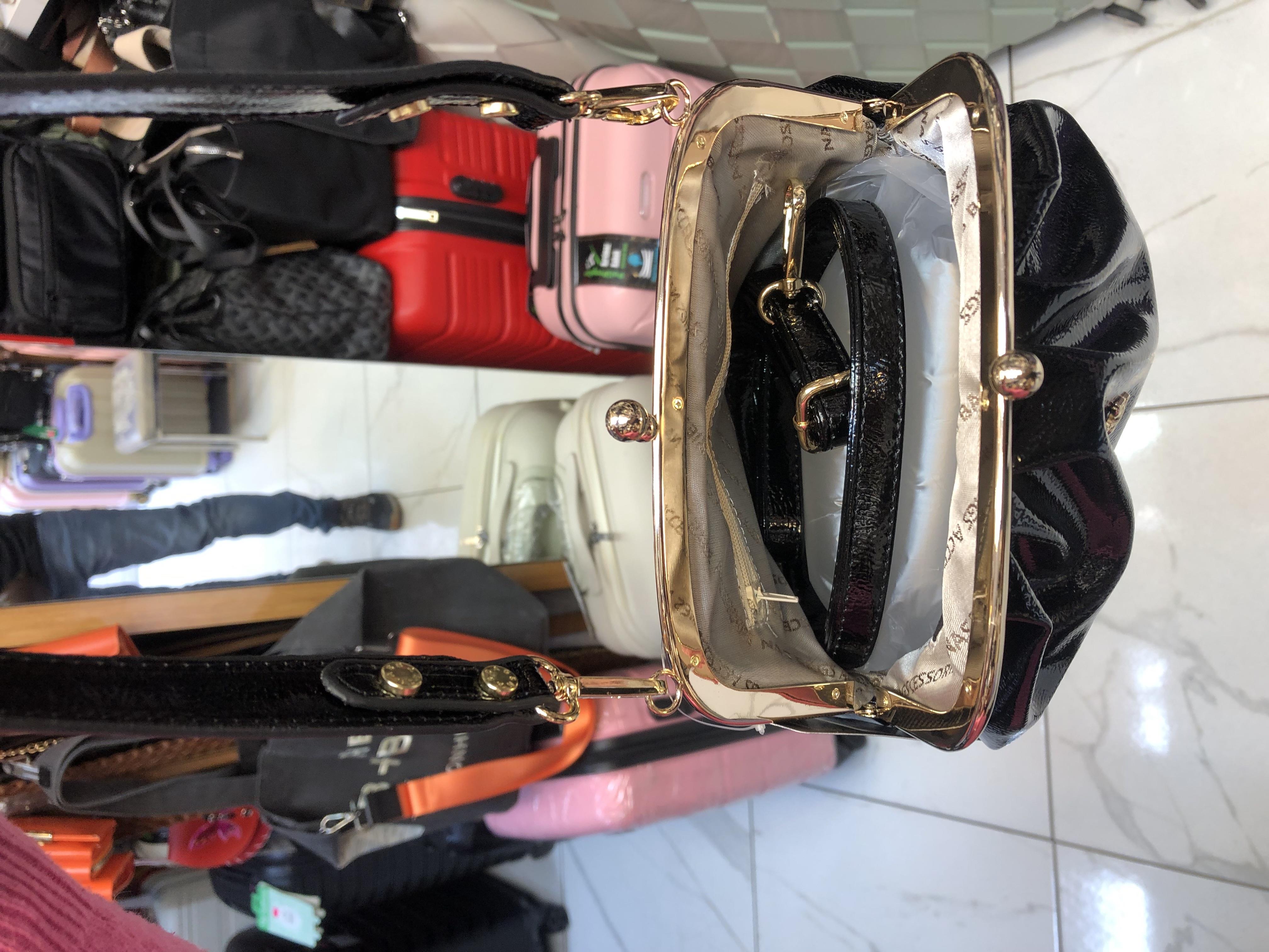 Siyah kilipsli 1443 nas bags abiye ve günlük şık kol çantsı postacı askılı ebat 17cm23cm