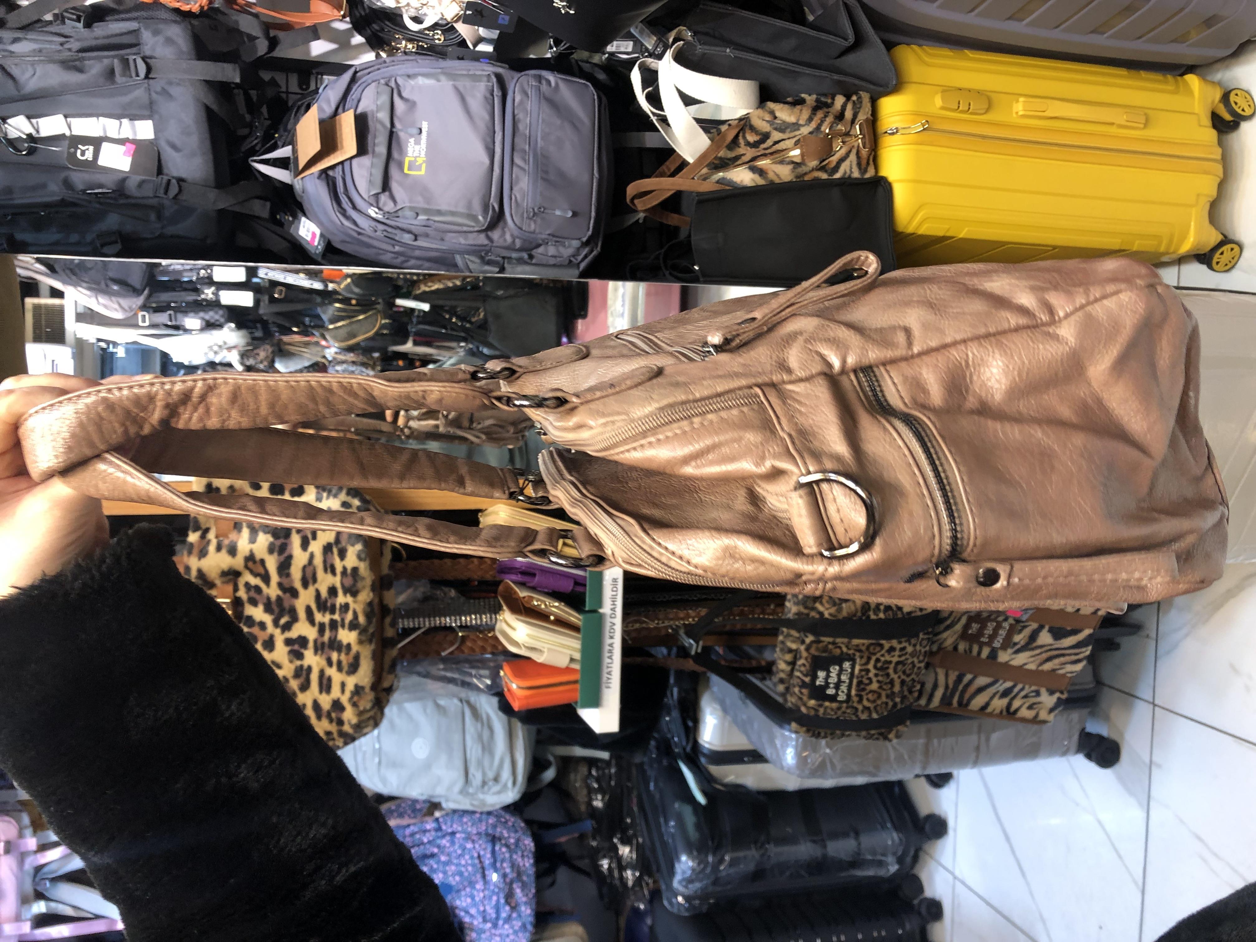 Vizon renk Suni Deri Çok Bölmeli Çapraz ve Omuz Çantası Siyah (Model: 571-9-12FF)