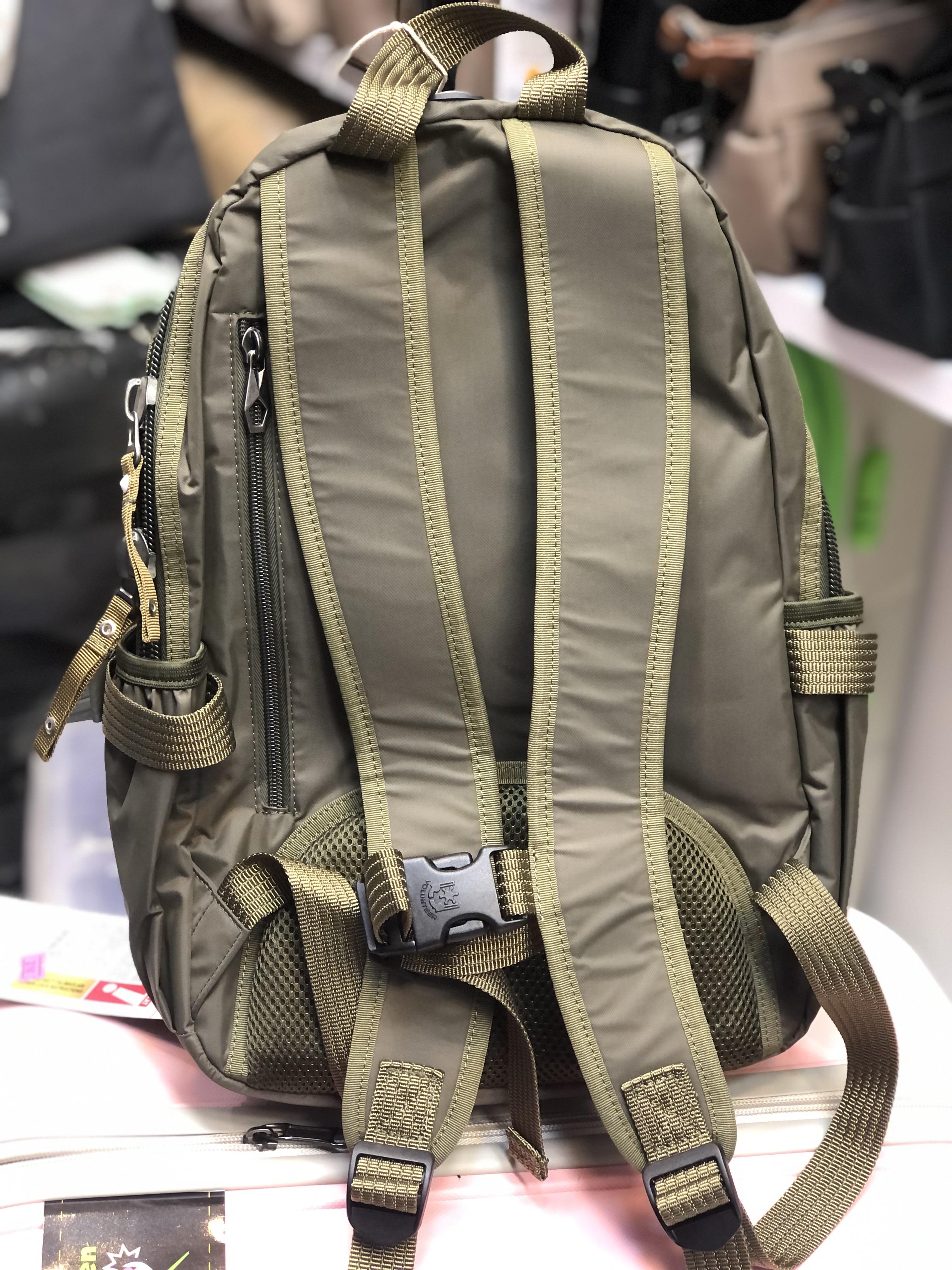 Yeşil  Volunteer uni sex sırt çantası a kalite hafif kumaş orta boy ebat 38cm28cm