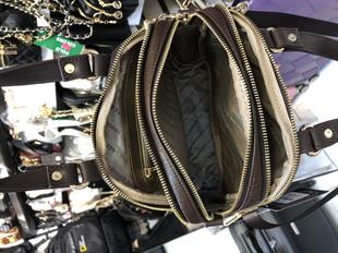 Acı kahve çok gözlü el ve çapraz askılı kadın çantası ebat 20cm27