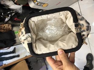 Açık Leopar renk Burslu portföy çanta postacı askılı. 