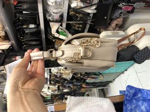 Bej koyu  Küçük el ve çapraz askılı çok gözlü şık tasarım nas bags 1444 ebat 20cm15