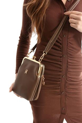Kahve acı   klipsli çanta postacı model ebat 20cm15