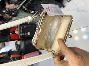 koyu Krem  klipsli çanta postacı model ebat 20cm15