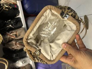 koyu Leopar renk Burslu portföy çanta postacı askılı. 