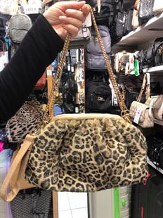 koyu Leopar renk Burslu portföy çanta postacı askılı. 