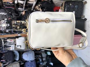 Krem  klipsli çanta postacı model ebat 20cm15