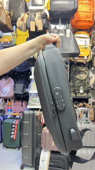 Laptop bilgisayar  sert kabuk laptop çantası ebat 42cm28 a kalite bilgisayar çantası korunaklı 