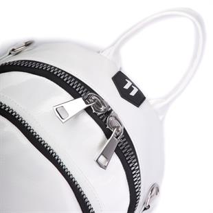 Nas Bag Kadın Dönüştürülebilir Sırt ve Omuz Çantası Şık Geniş Fermuarlı Çanta (24x31x14 cm) Beyaz Krsk Rugan