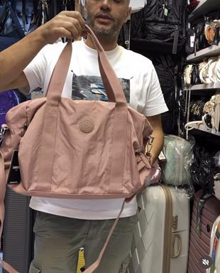 Sanmorris Büyük Boy Pembe Krinkıl Ayakkabı Bölümlü Çapraz Askılı Laptop Bölmeli Spor Seyahat Çantası