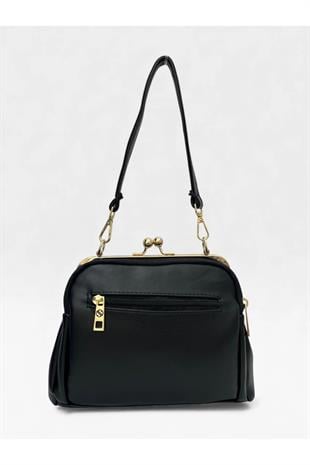 Sanmorris kilipsli çanta el askısı 27 cmdir.  Şık tasarı