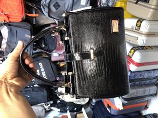 Anne kaynana çantası düğünlük ve günlük Siyah Kadın el ve omuz Çantası ebat 28cm18