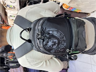 siyah Volunteer uni sex sırt çantası a kalite hafif kumaş orta boy ebat 38cm28cm