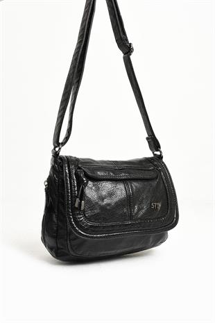 Siyah Yıkanmış Deri Çapraz Askılı Omuz Çantası