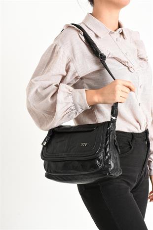 Siyah Yıkanmış Deri Çapraz Askılı Omuz Çantası