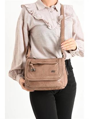 Vizon Yıkanmış Deri Çapraz Askılı Omuz Çantası