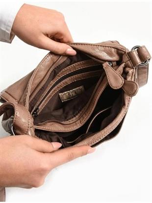 Vizon Yıkanmış Deri Çapraz Askılı Omuz Çantası