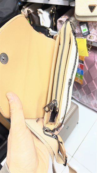 Yeni Nas Bags kampanyalı çapraz çanta 
