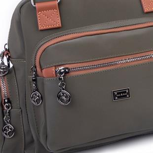 Yeşil Nas bags kadın kol ve çapraz askılı. Çok gözlü çanta 1402 ebat 27cm32  