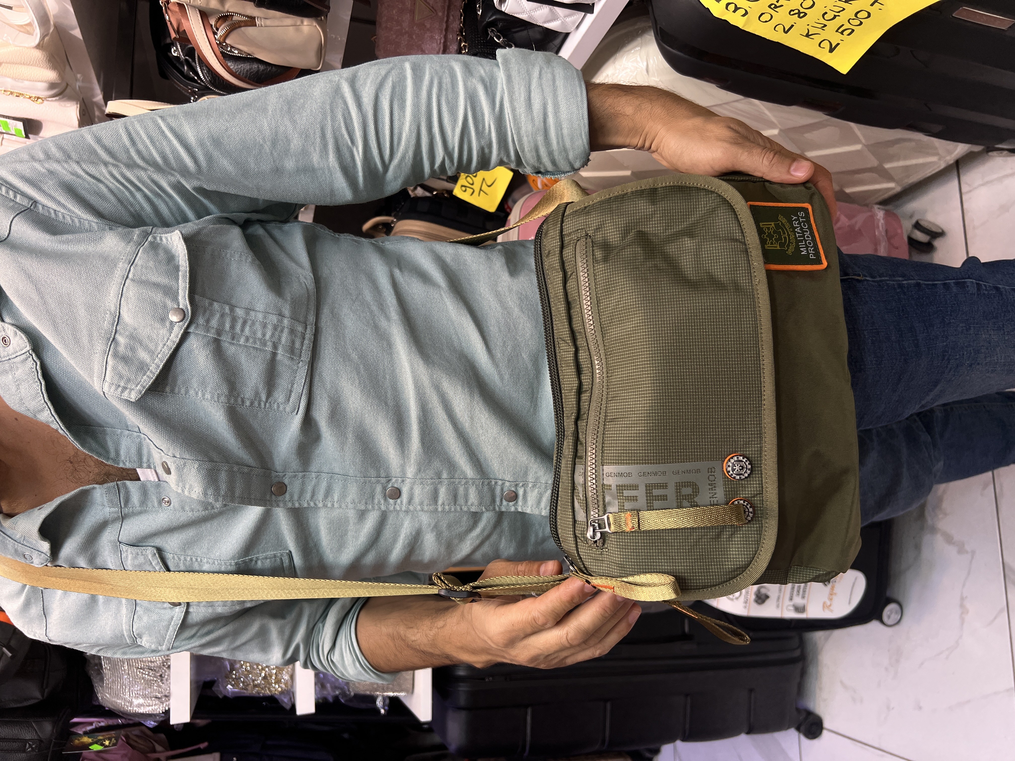 1609 yeşil Volunteer postacı çanta ebat 22cm30