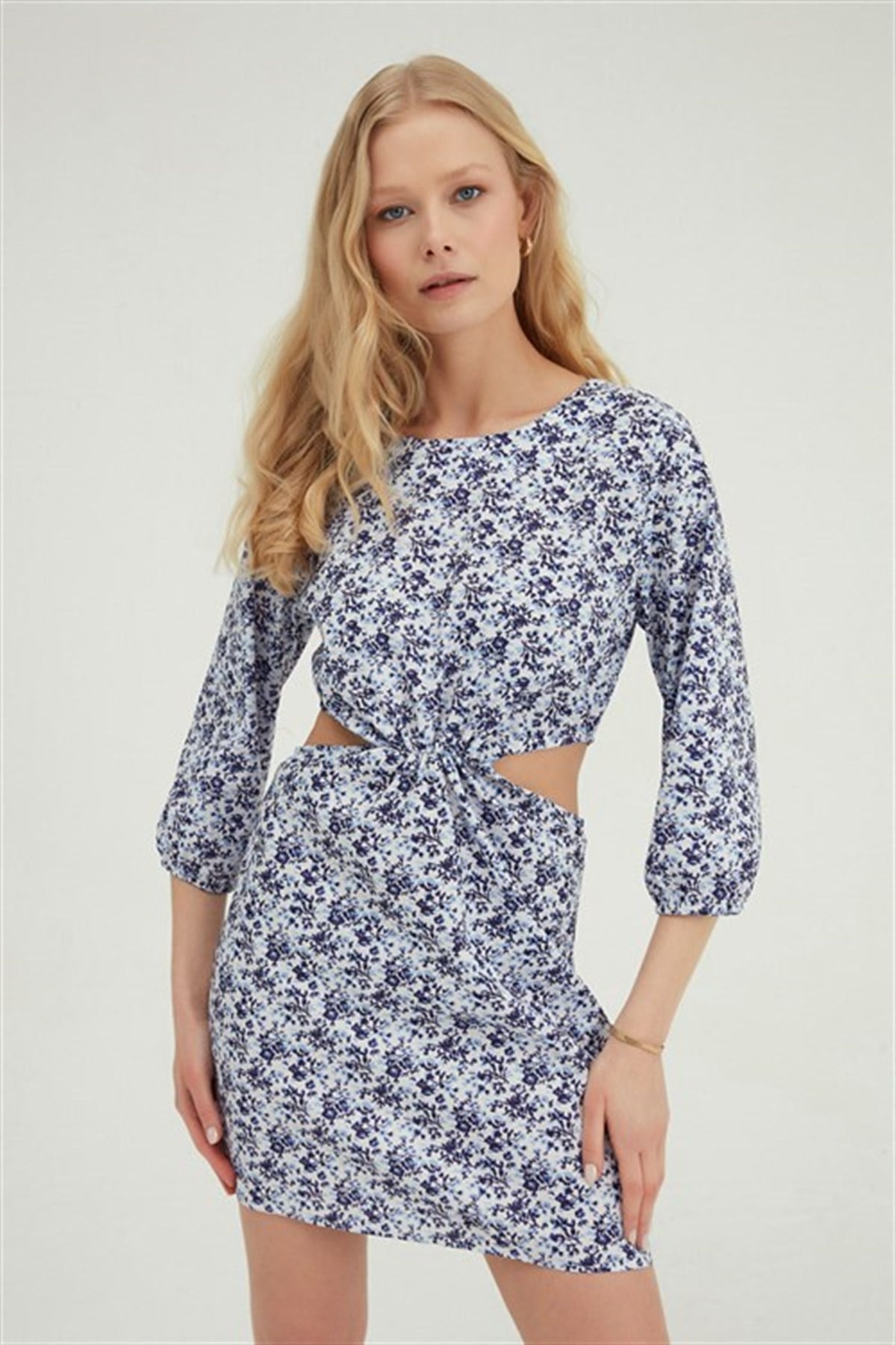 Bel Dekolteli Mini Elbise