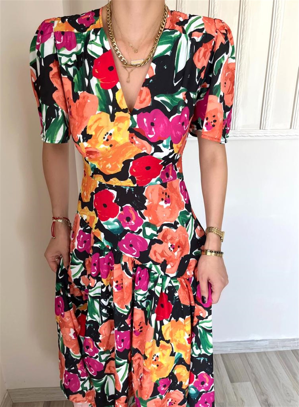 Renkli Baskılı Crep Kumaş Elbise