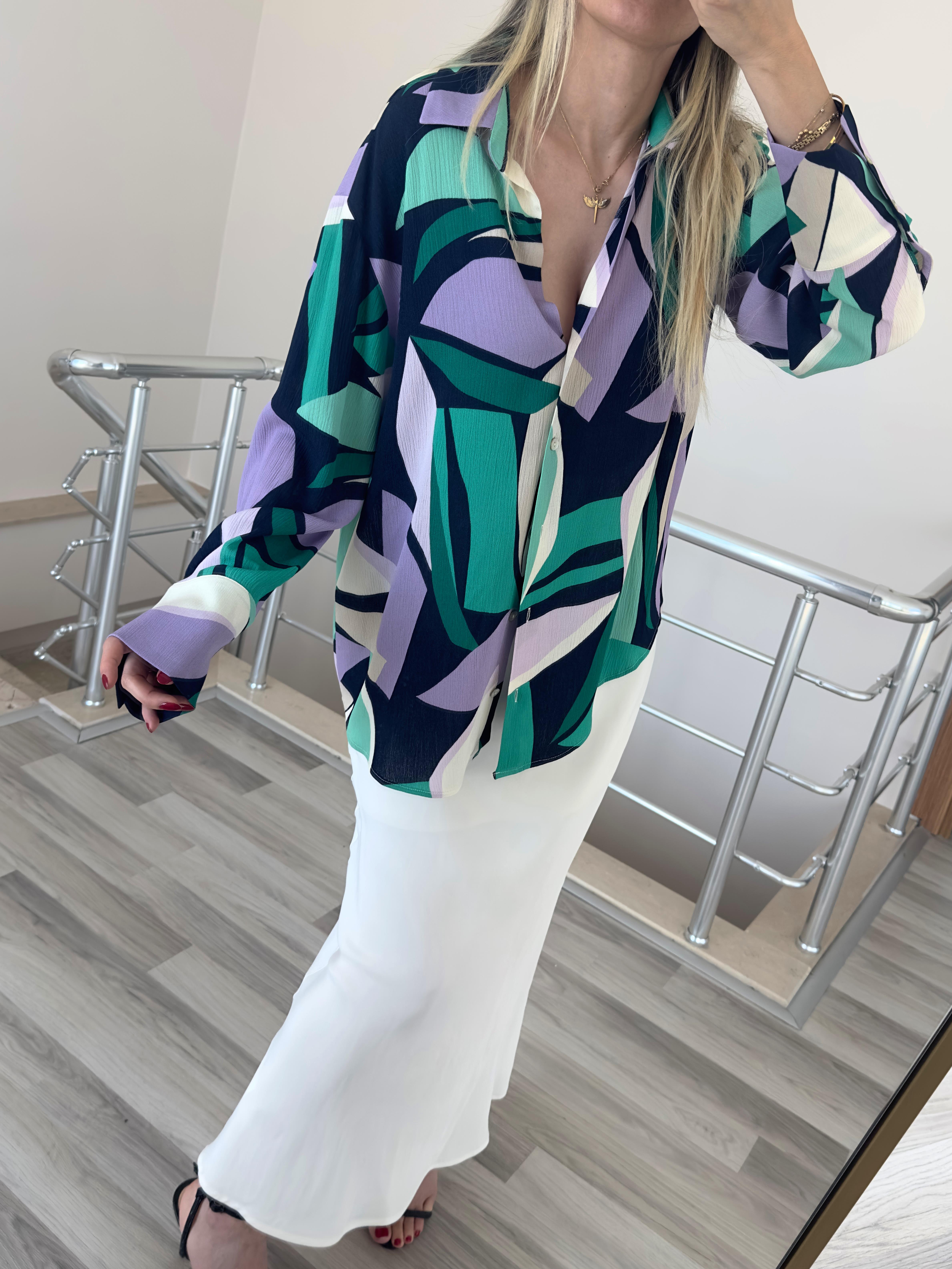 V Yaka Viskon Gömlek