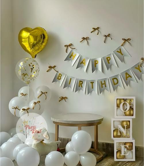 Altın ve Beyaz Temalı Balon Konsepti