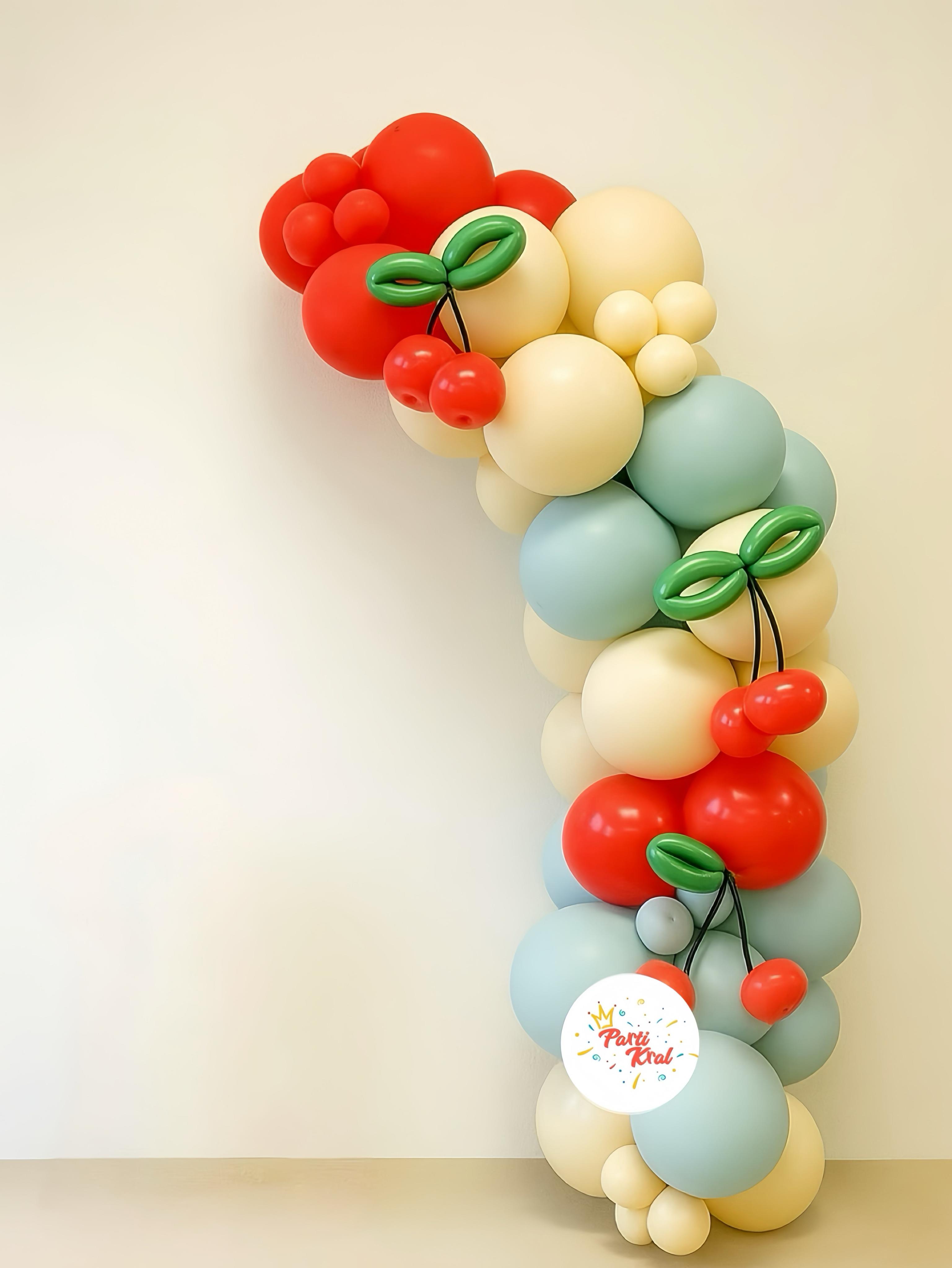 Kiraz Temalı Balon Zinciri