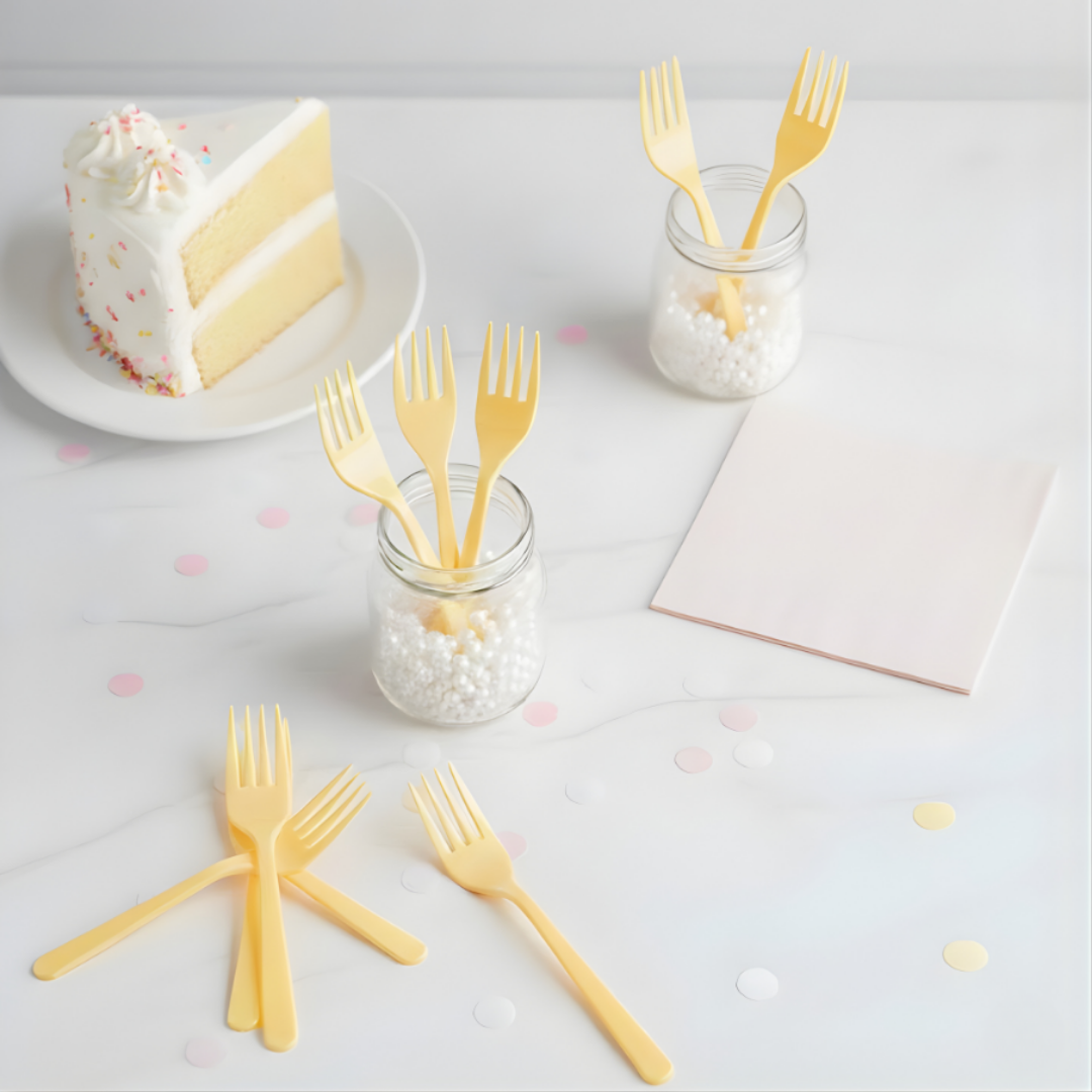 SARI PLASTİK ÇATAL (24 adet)