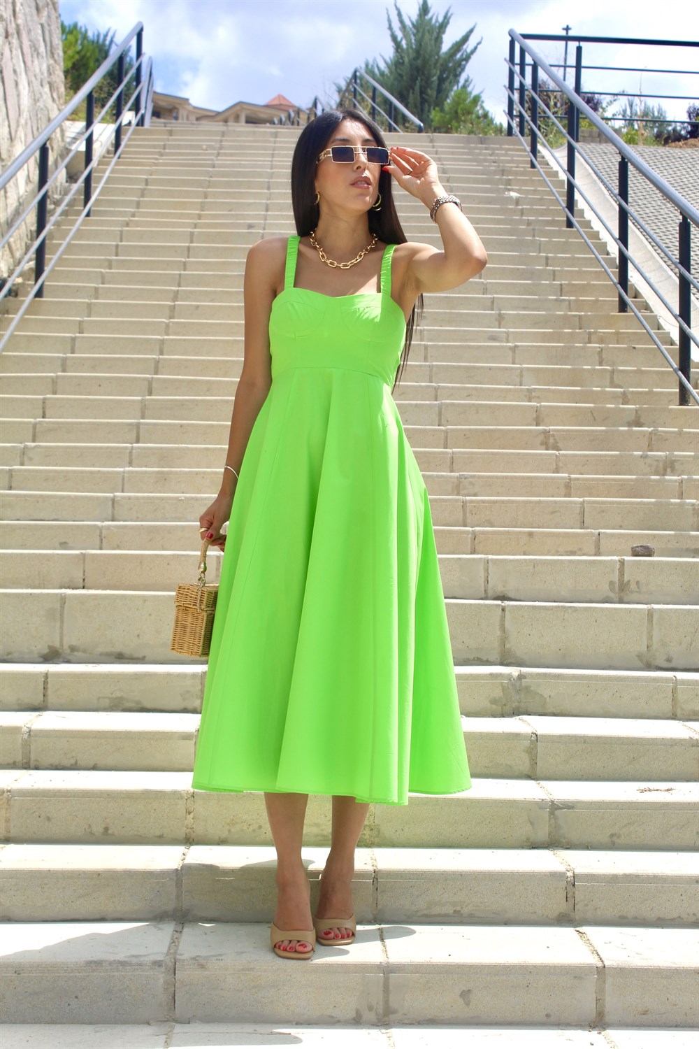 Neon Yeşil Kalp Yaka Askılı Elbise | bypinardemir.com