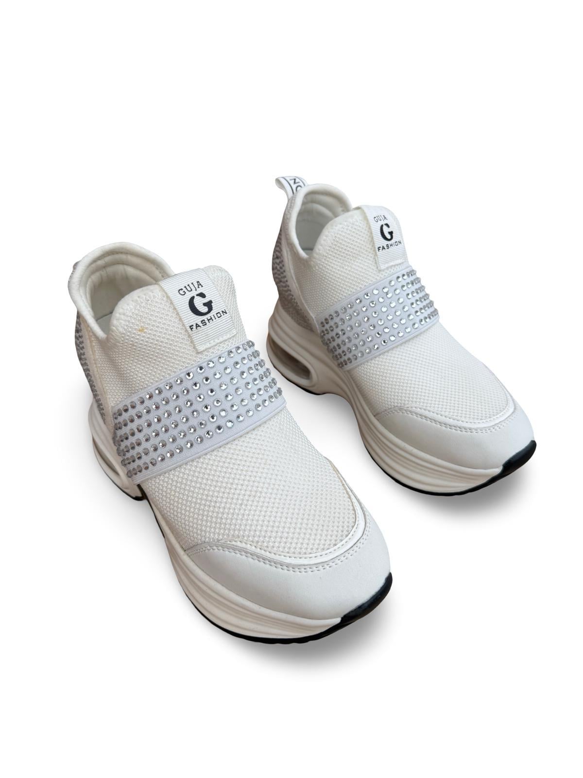 Guja 24K300-4 Streç Kumaş Air Taban Kadın Sneaker Beyaz