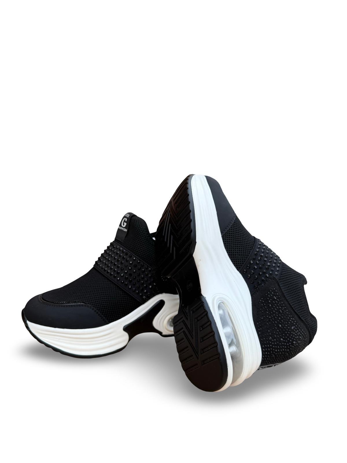Guja 24K300-4 Streç Kumaş Air Taban Kadın Sneaker Siyah