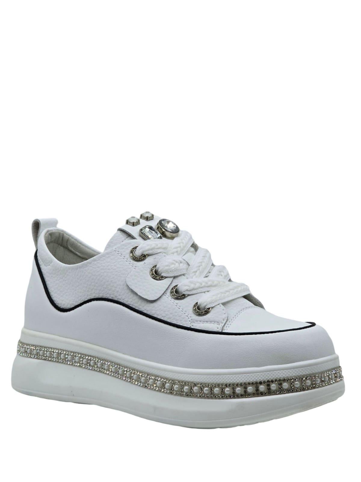 Guja 24K308-1 Hakiki Deri Eva Taban Taş Detaylı Kadın Sneaker Beyaz