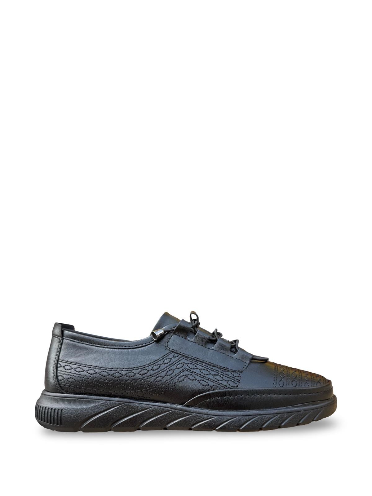 K152-218 Vegan Deri Comfort Taban Lastik Bağcıklı Kadın Casual Ayakkabı Siyah