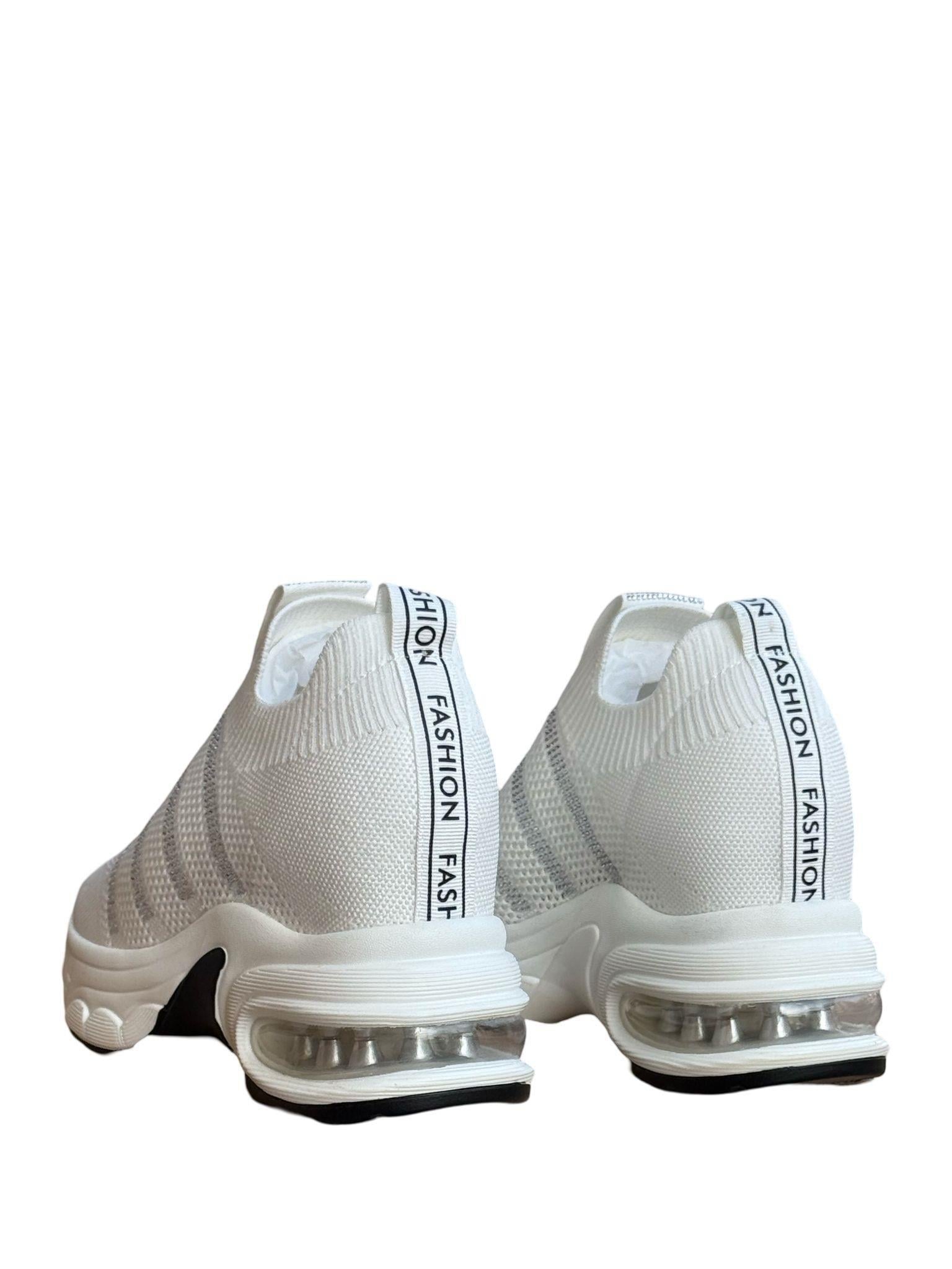 Yalınayak 25y300-4 Taş Detaylı Aır Taban Kadın Sneaker Beyaz