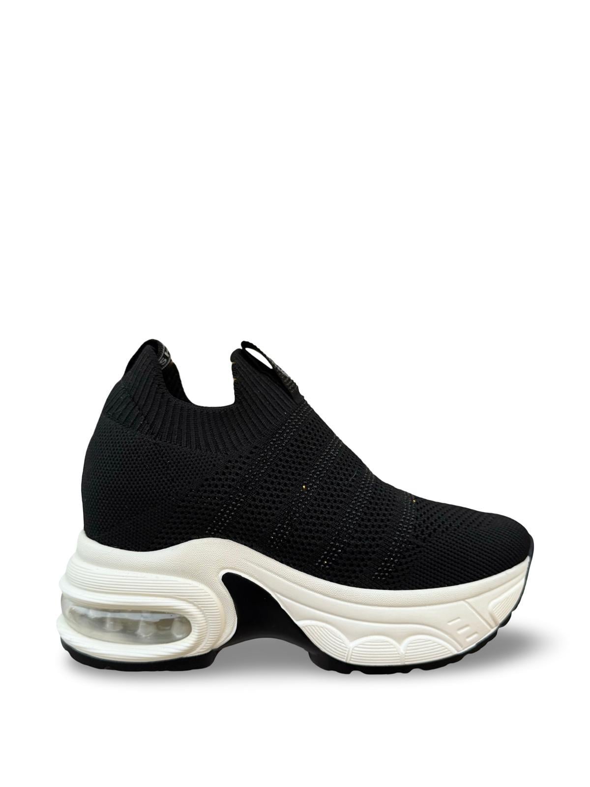 Yalınayak 25y300-4 Taş Detaylı Aır Taban Kadın Sneaker Siyah