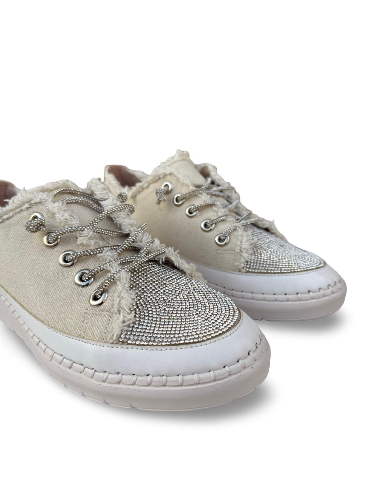 Yalınayak K1442406 Taş Detaylı Kadın Sneaker Spor Bej
